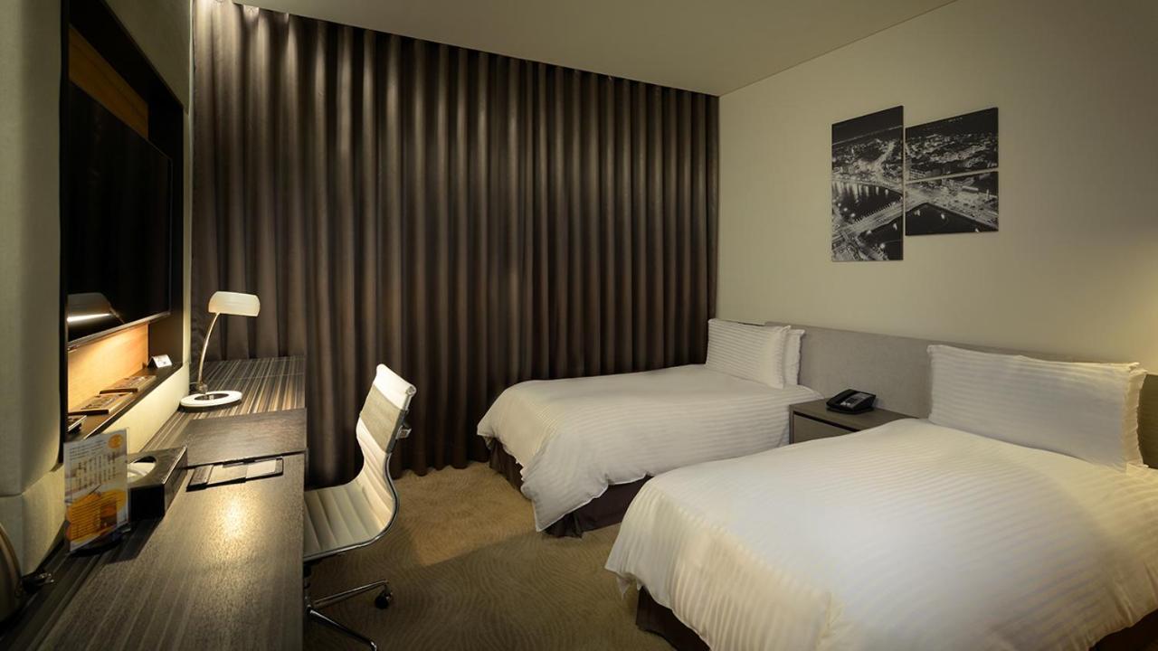 Golden Tulip Glory Fine Hotel Tainan Exterior foto